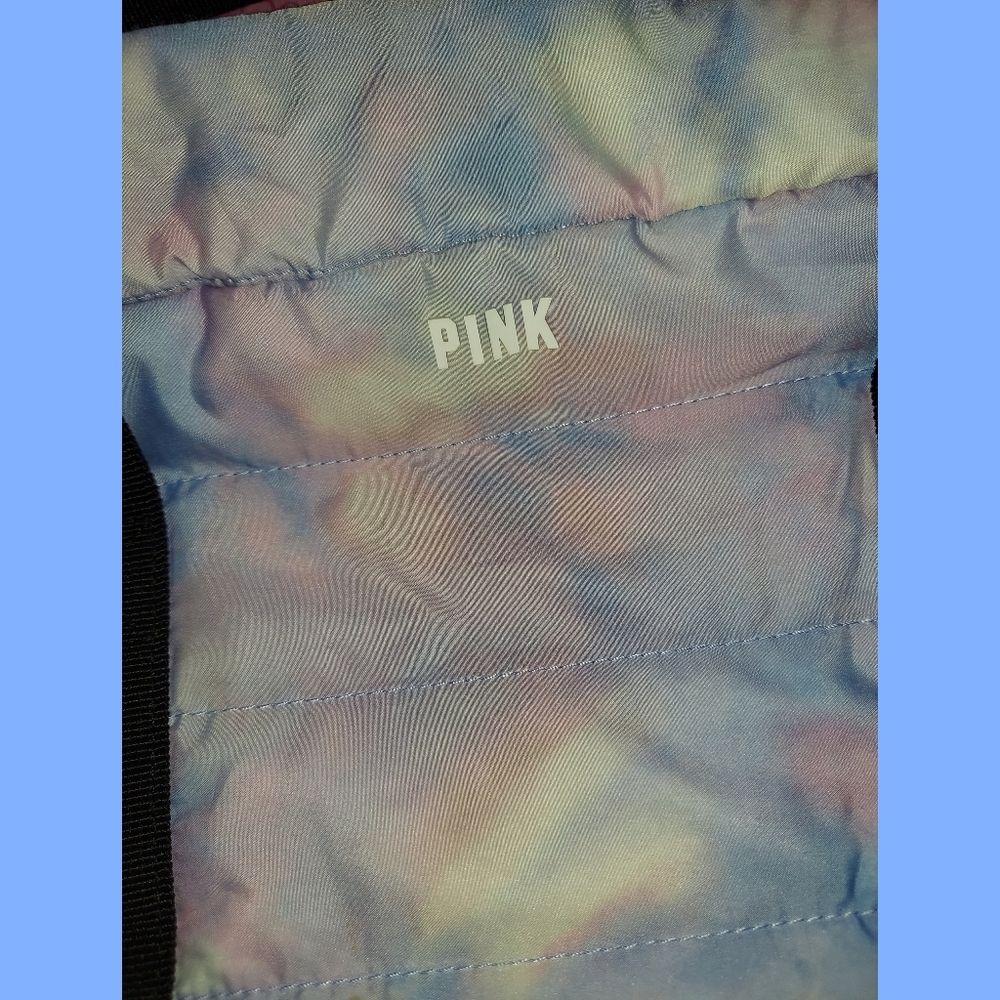 BNWT NEW Victorias Secret PINK Duffle Bag - Picture 3 of 6